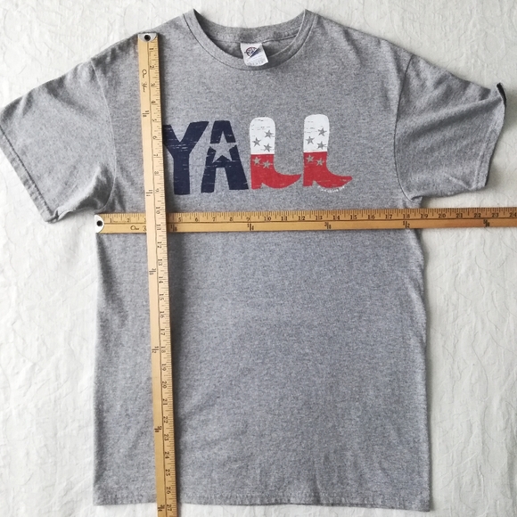 Delta YALL Short Sleeve Cowboy Boot Grey T-Shirt, Size Medium - Picture 9 of 10